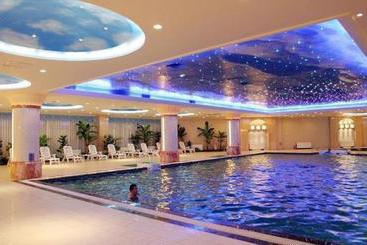 هتل Nanchang Galactic Peace International