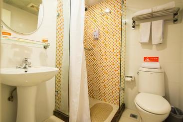 هتل Home Inn Changchun Economy Development Zone