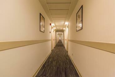 هتل Jinjiang Inn Yantai Binhai Road Haiyun Road