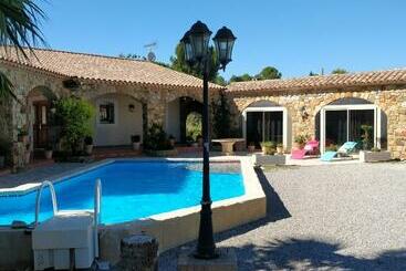 مبيت وإفطار Chambre D Hôtes La Romaine