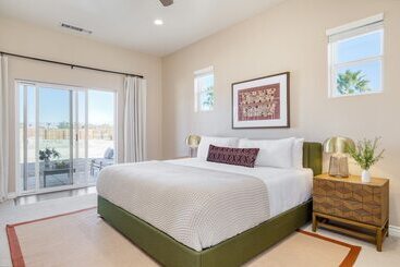 관광객 아파트 Buena Vista By Avantstay Massive Outdoor Oasis W/ Pool, Spa & Firepit!