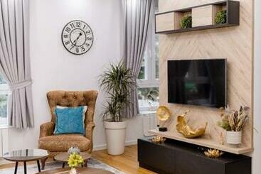 游客公寓 Fontana Apartmani 1 Free Parking