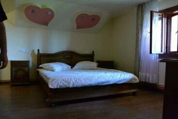 펜션 Casa Din Barsana