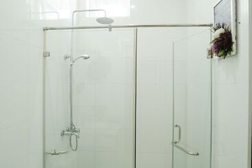 تختخواب و صبحانه Soho Inn