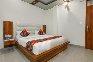 Отель Fabexpress Sagar Residency
