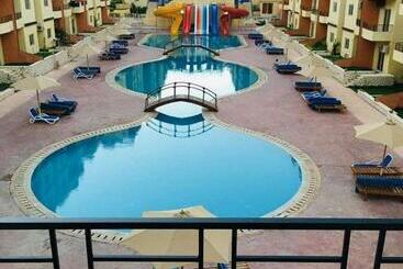 شقق خاصة سياحية شاليه فندقى للعائلات غرفتين وريسيبشن بمنتجع ريتال فيو الساحل الشمالى