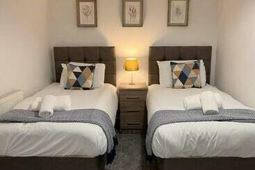 游客公寓 Bridge Place   Spacious Home With Plenty Of Beds!