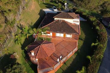 ツーリストアパートメント Finca Hotel Montecarlo Guatape By Hope