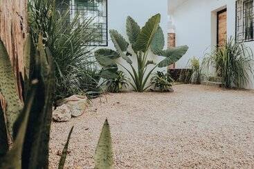 ホテル Barabara Eat&sleep   Eco Boutique