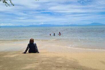펜션 Calatagan S Bahay Kubo   With Beach Access