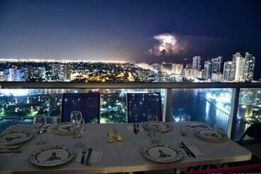 شقة فندقية Amenities Balcony W Stunning Views Beachfront