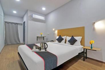 هتل Townhouse S Continental