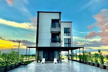 تختخواب و صبحانه Xin Yi