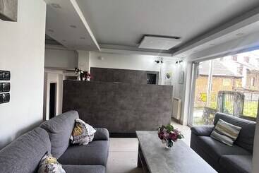 تختخواب و صبحانه Begić