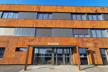 Отель Aux Ateliers