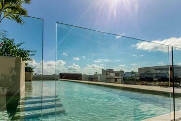 هتل Sea Breezes Studio At Syrena 409