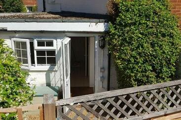 Пансион The Studio