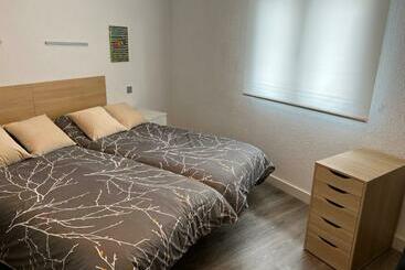 پانسیون Habitacion Doble Con Baño Compartido En Pozuelo Dentro De Casa Tipo Boutique