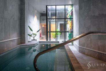 تختخواب و صبحانه Set Spa