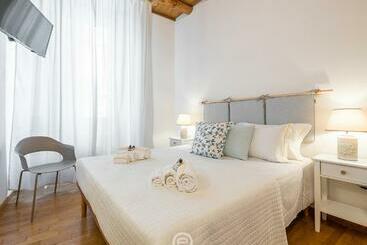 پانسیون Estay Stampace