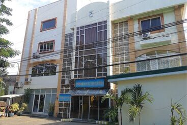 هتل Oyo 880 Flores De Musa Inn