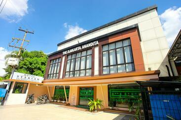 호텔 The Djakarta Anandita Syariah