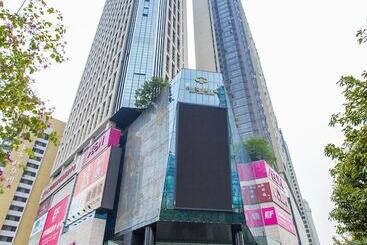 شقق خاصة سياحية Central International Apartment