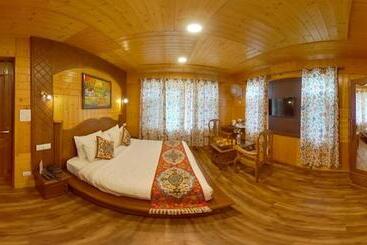 호텔 Royale Comfort