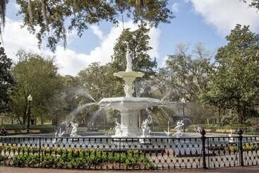 Жильё для туристов Southern Belle Parlor