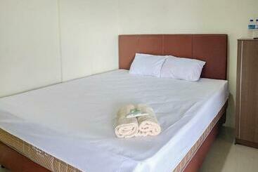 ホテル Grand Kencana Guesthouse Near Wisata Bahari Lamongan Mitra Reddoorz