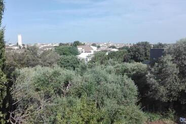 تختخواب و صبحانه Le Mazet De Choubouloute