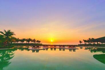 استراحتگاه Ana Mandara Cam Ranh