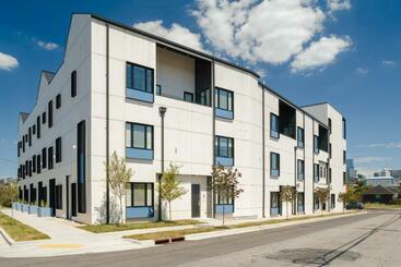 アパートホテル Sonder The Verse