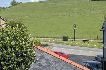 住宿加早餐  The Lydden Bell