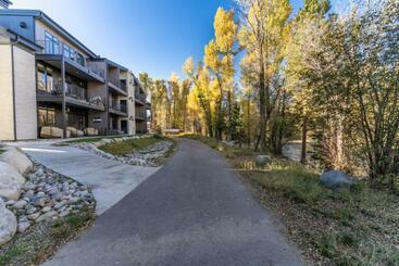 Жильё для туристов River West Condos #714 By Summit County Mountain Retreats