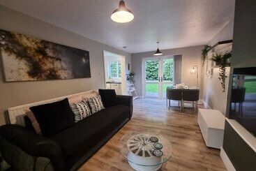 آپارتمانهای توریستها Park View Garden Apartment