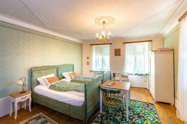 پانسیون Saschiz 130/lodging And Glamping