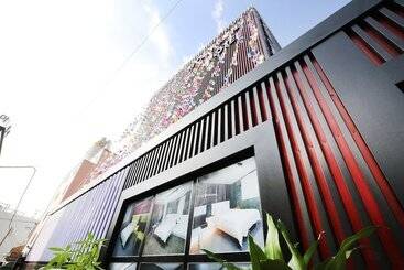 Motel Daejeon Yongjeon Storyline