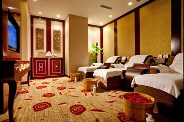 هتل Nanjing Greenland Yuhao Hot Spring