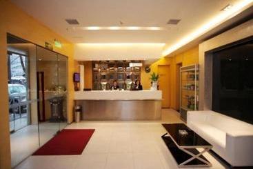 هتل Jinjiang Inn Zhangjiakou North Station Branch