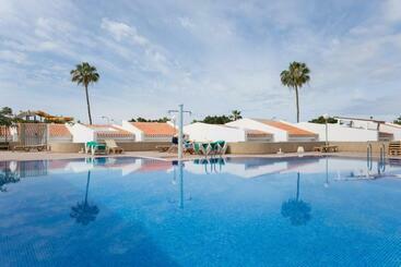 관광객 아파트 Island Village Ocean View