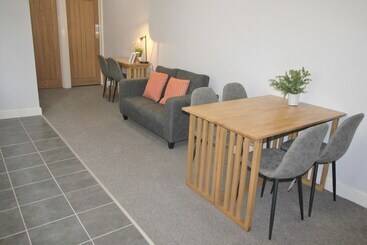 膳宿费 Comfy Rooms In Coventry