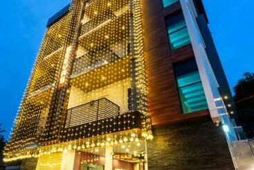 فندق Daan Regency