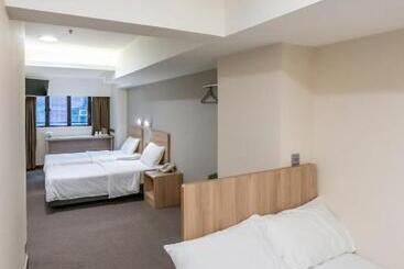 هتل Metacity Living