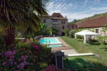 Пансион La Source Du Touron