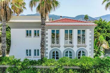 Пансион Villa Mancuso De Gaetani & Spa