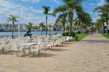 ツーリストアパートメント Apartamento Gandia Beach  2 Linea De Playa