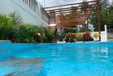 مبيت وإفطار Villa Rey De Los Mares