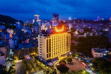 هتل Mường Thanh Holiday Suối Mơ Hạ Long