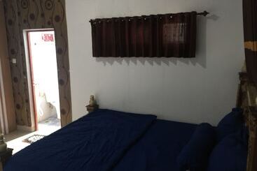 酒店 Spot On 91339 Pondok Kost Aulia Syariah